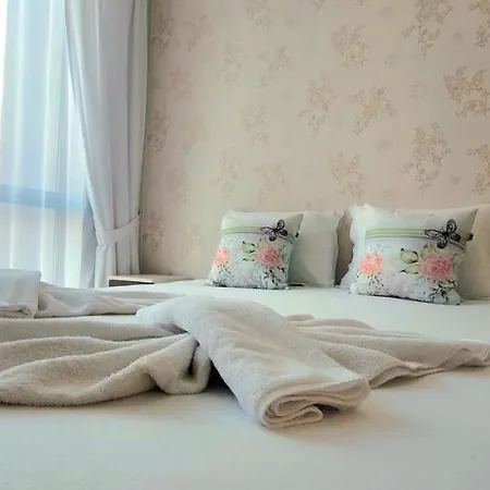 Menada Rainbow Apartment