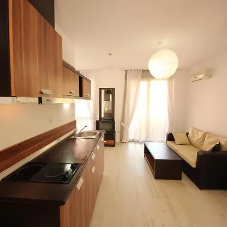 Menada Rainbow Apartment *