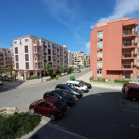 Menada Rainbow * ساني بيتش