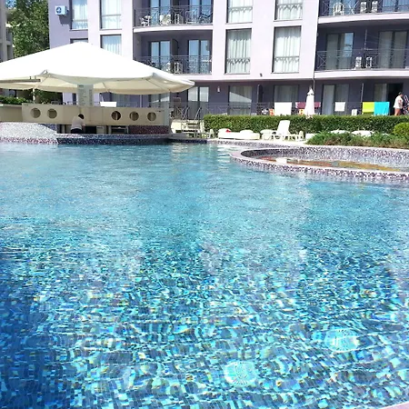 Menada Rainbow شقة