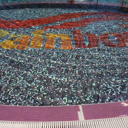 Menada Rainbow شقة ساني بيتش