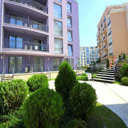 Menada Rainbow * ساني بيتش