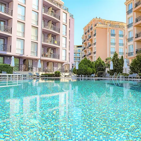 Menada Rainbow * ساني بيتش